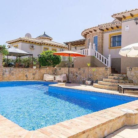 Casa Lilly-Rose, A Beautiful 3 Bedroom Detached Villa A Short Walk To The Villamartin Plaza & Golf Course ภายนอก รูปภาพ