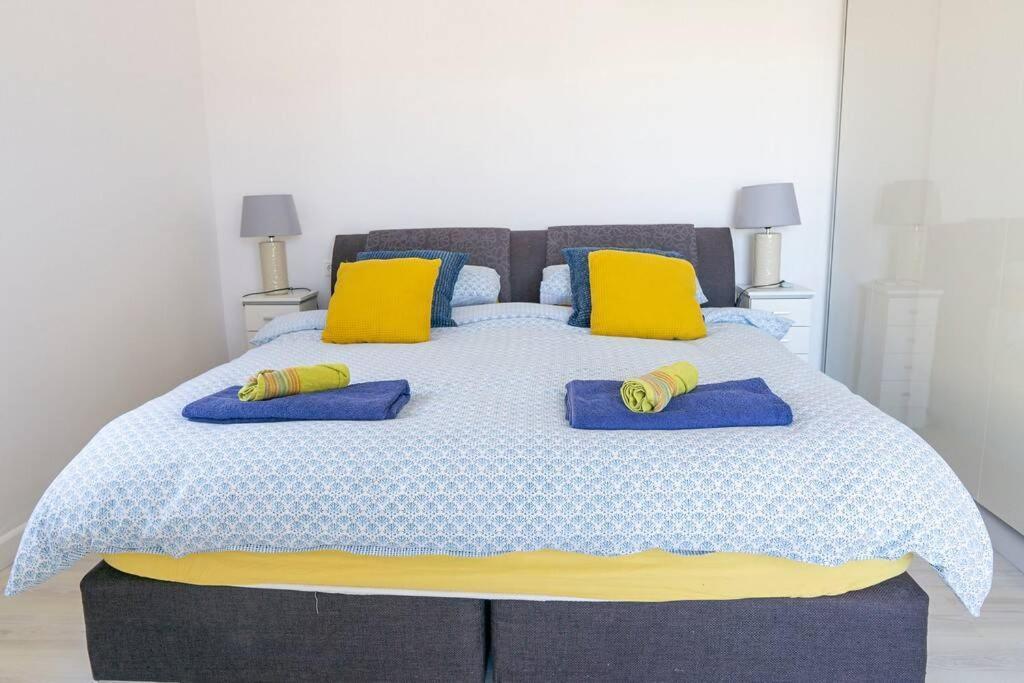 Casa Lilly-Rose, A Beautiful 3 Bedroom Detached Villa A Short Walk To The Villamartin Plaza & Golf Course ภายนอก รูปภาพ