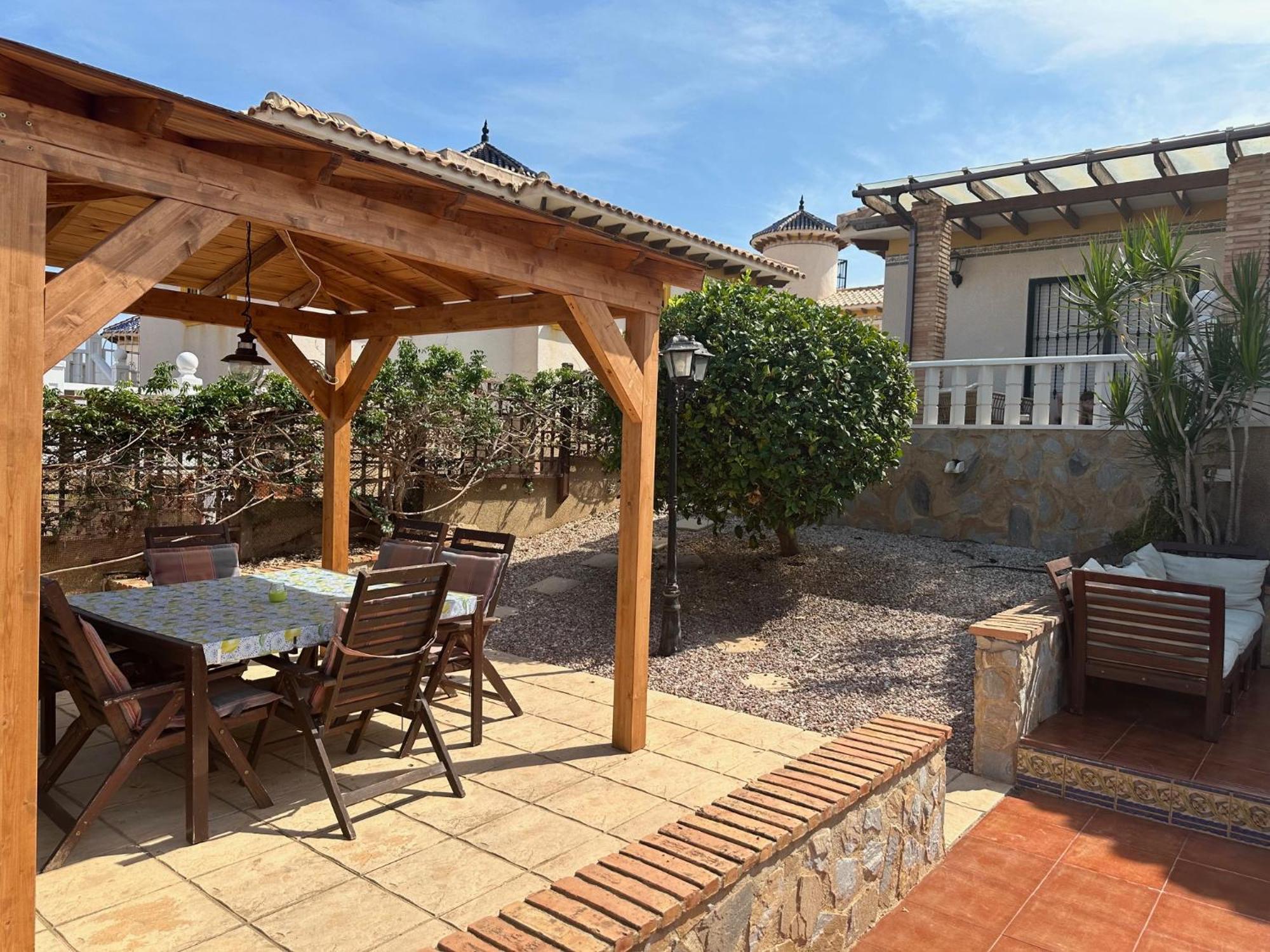Casa Lilly-Rose, A Beautiful 3 Bedroom Detached Villa A Short Walk To The Villamartin Plaza & Golf Course ภายนอก รูปภาพ